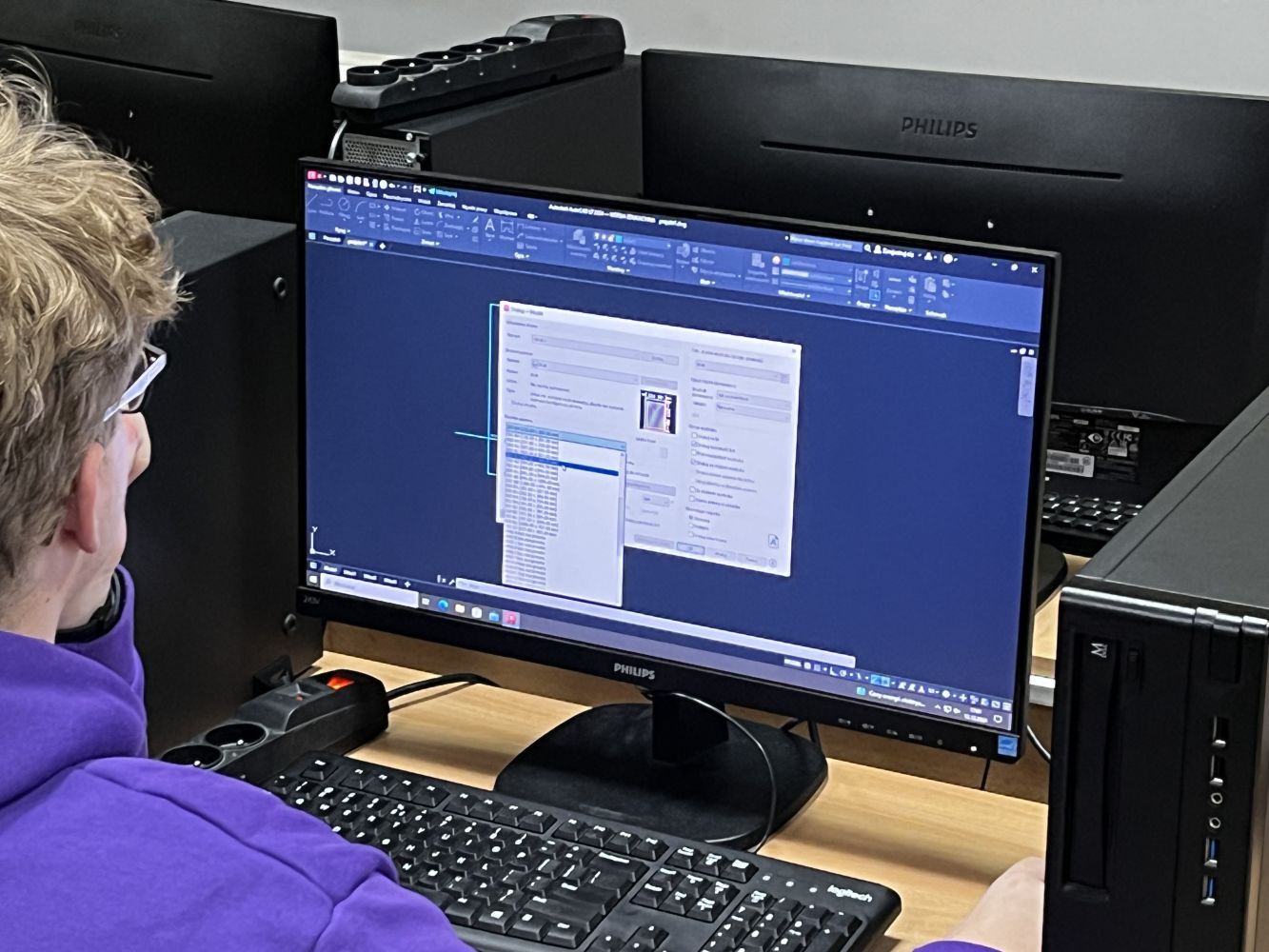 Warsztaty z wykorzystania urządzeń elektronicznych i informatycznych – ćwiczenia projektowe